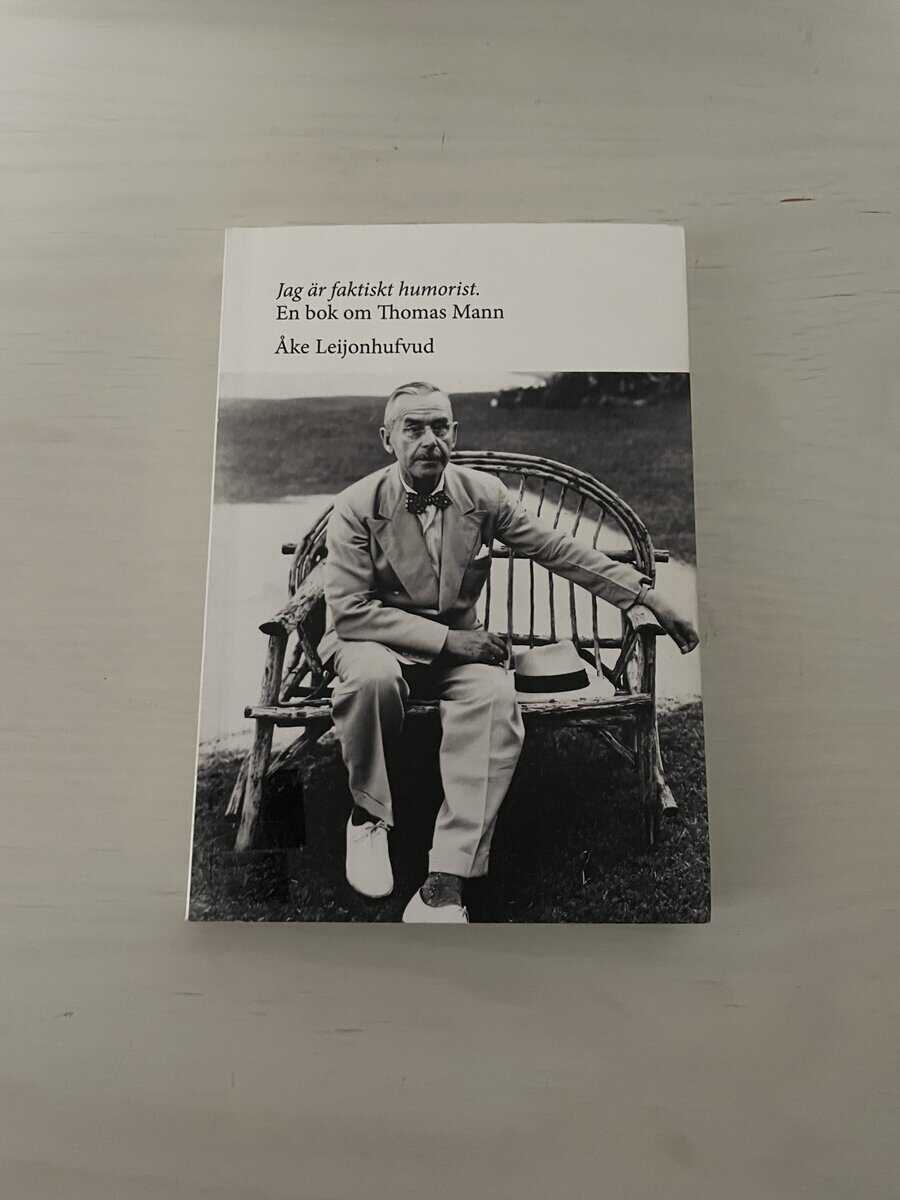 Åke Leijonhufvud : Jag är faktiskt humorist