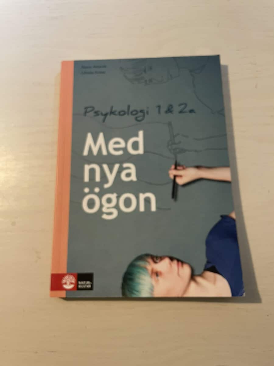 Almroth, Marie, Svärd, Linnéa : Med nya ögon