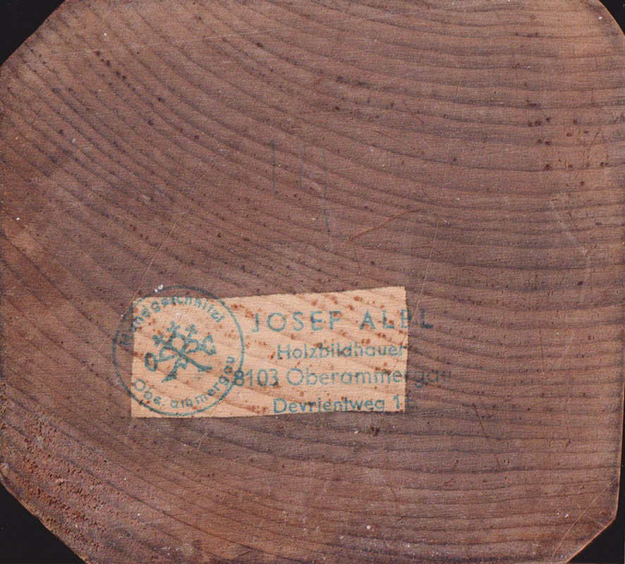 [Alpvandrare ; Alpenwanderer]. Albl, Josef : Handsnidad träskulptur / Handgeschnitzt Holzskulptur