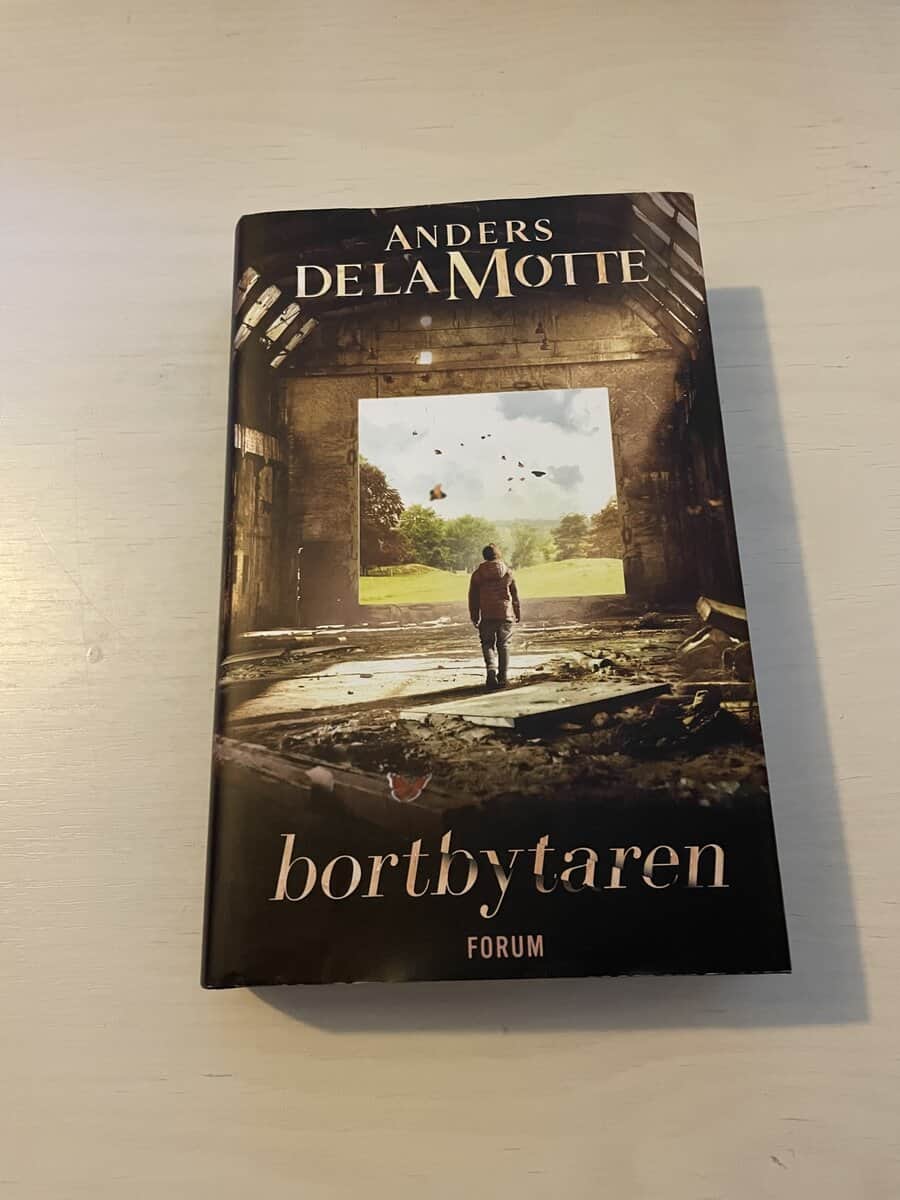 Anders De la Motte : Bortbytaren