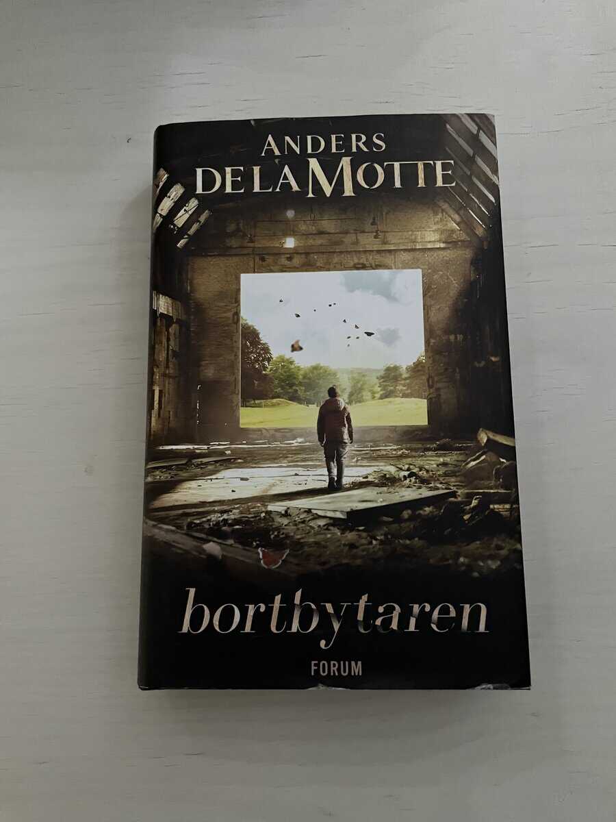 Anders De la Motte : Bortbytaren