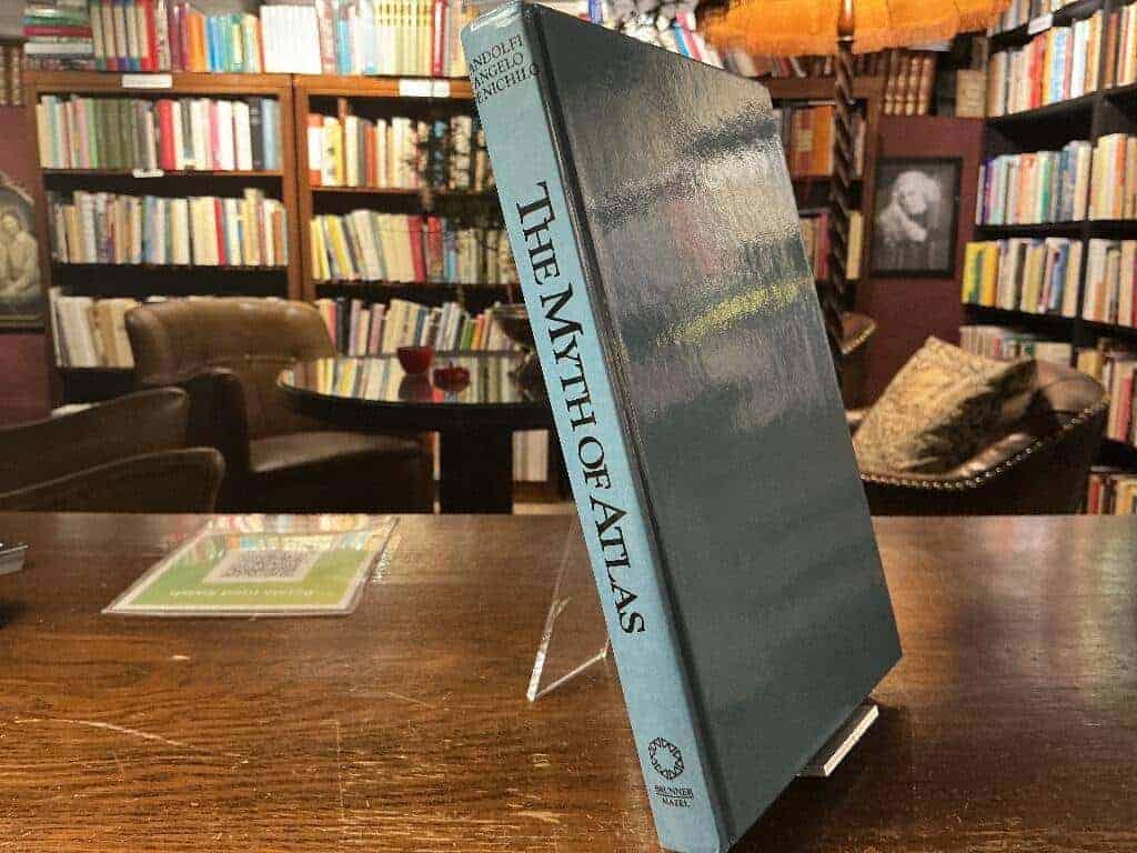 Andolfi Maurizio : The myth of atlas