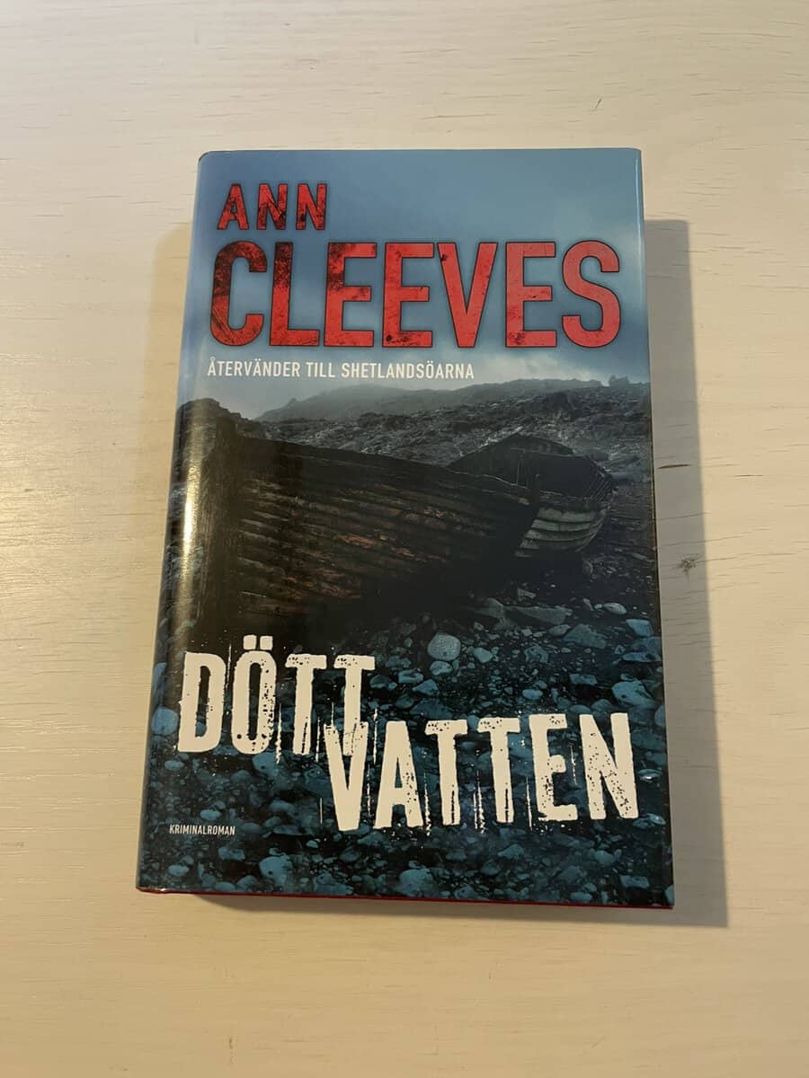 Ann Cleeves : Dött vatten