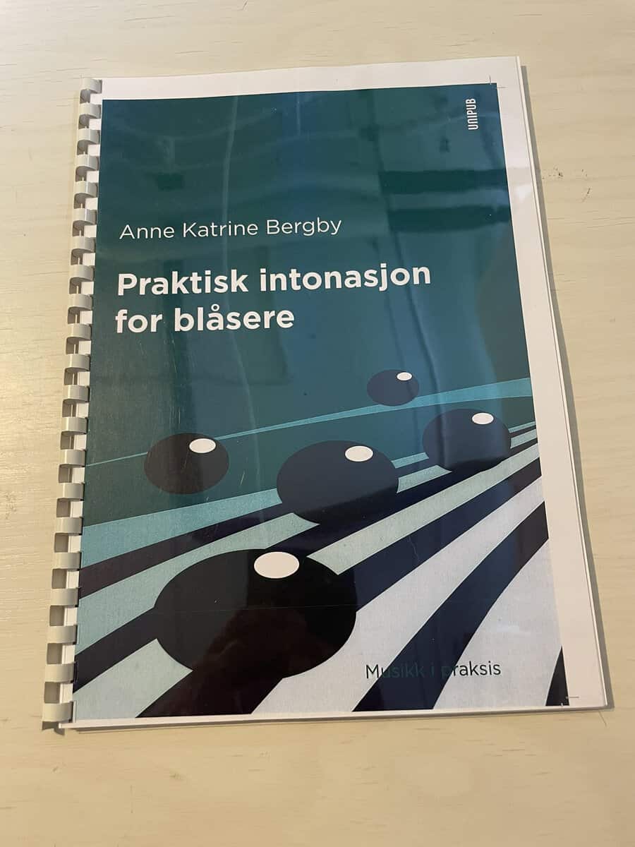 Anne Katrine Bergby : Praktisk intonasjon for blåsere