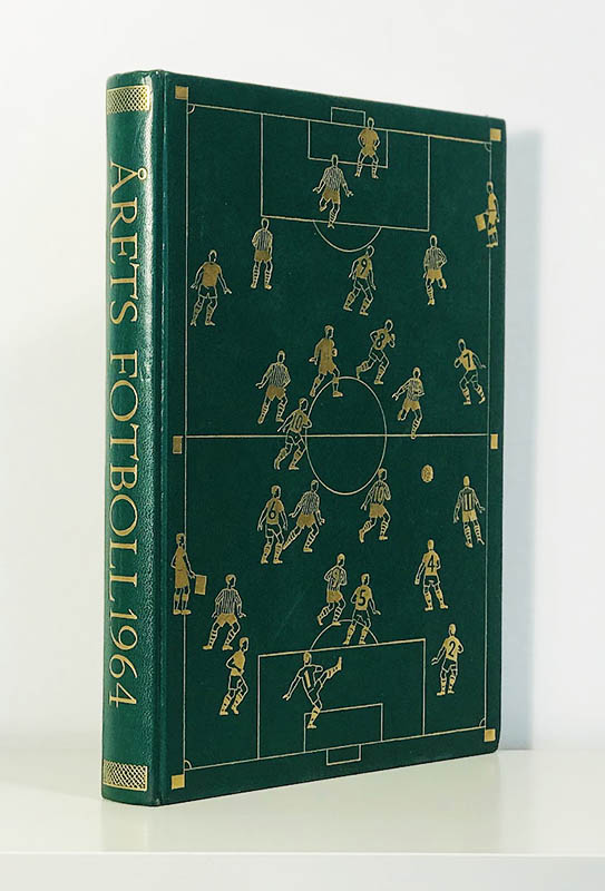 Årets Fotboll 1964 (Årgång 9). Allt som hänt inom svensk fotboll spelåret 1963. ...
