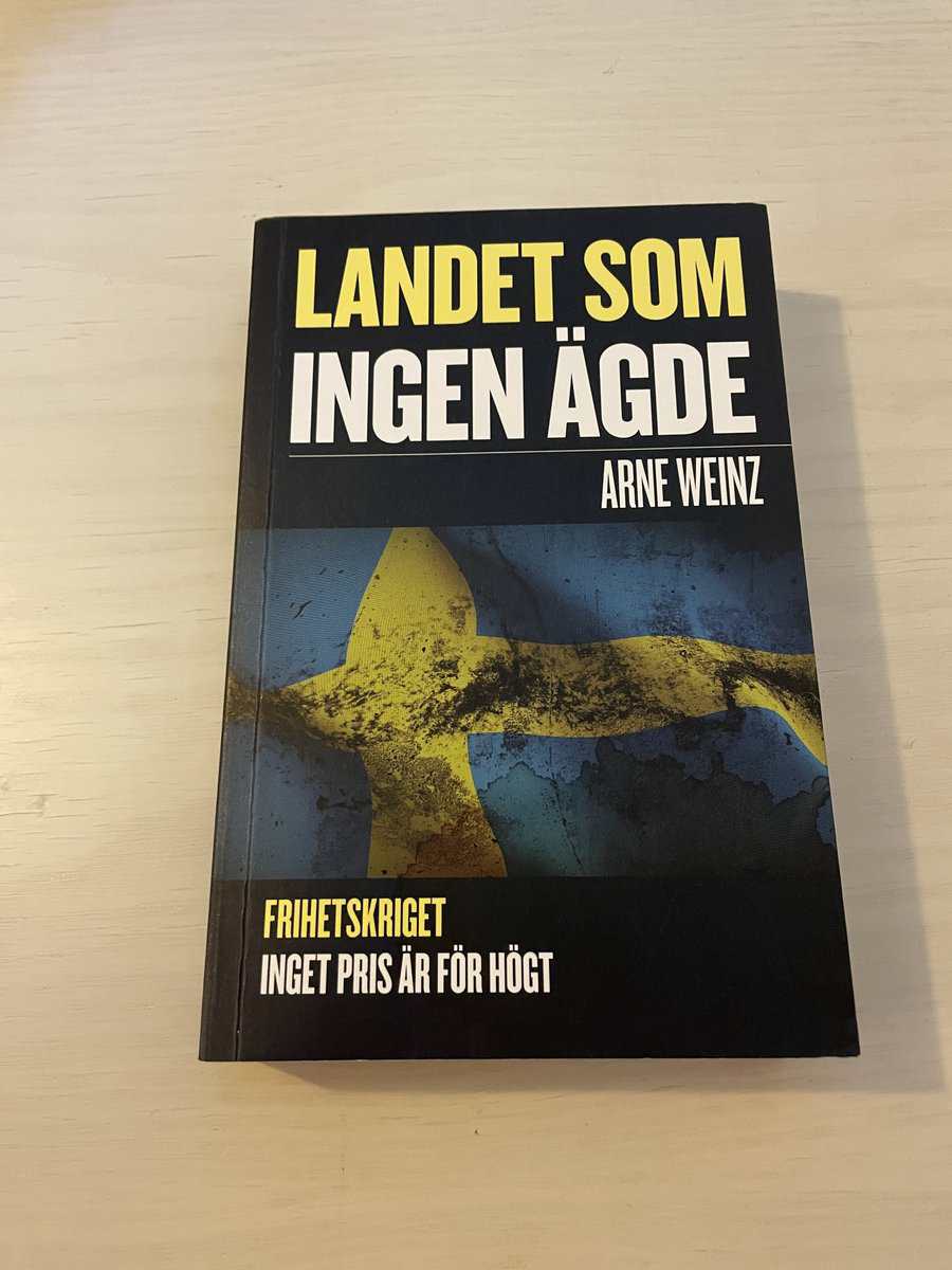 Arne Weinz : Landet som ingen ägde