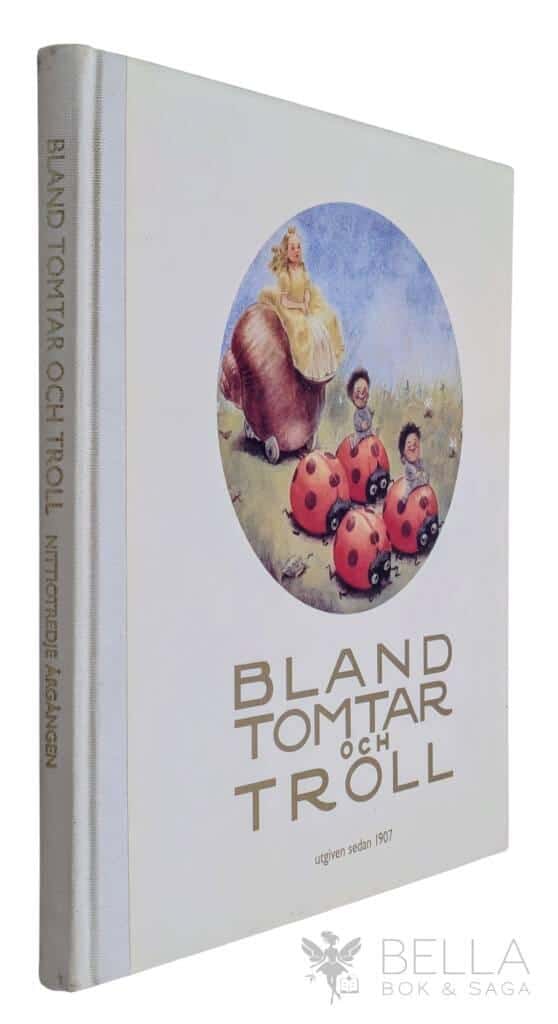 Astrid Lindgren ; Lotta Gahrton ; Ylva Karlsson ; Marit Törnqvist ; Filippa Widlund ; Ulf Stark ; Anna Bengtsson ; John Bauer ; Anna-Clara Tidholm ; Anna Wahlenberg ; Marie-Anne Knutas ; Marie Hermanson ; Hans Arnold ; Einar Norelius : Bland tomtar och troll. Nittiotredje årgången - 93