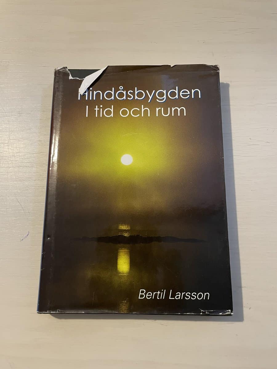 Bertil Larsson : Hindåsbygden i tid och rum