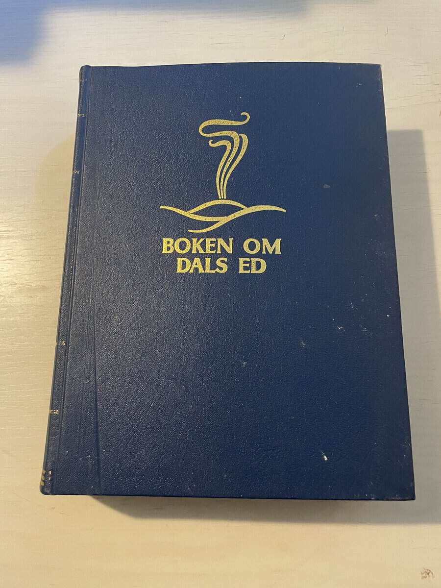 Boken om Dals Ed - En bygd vid gränsen