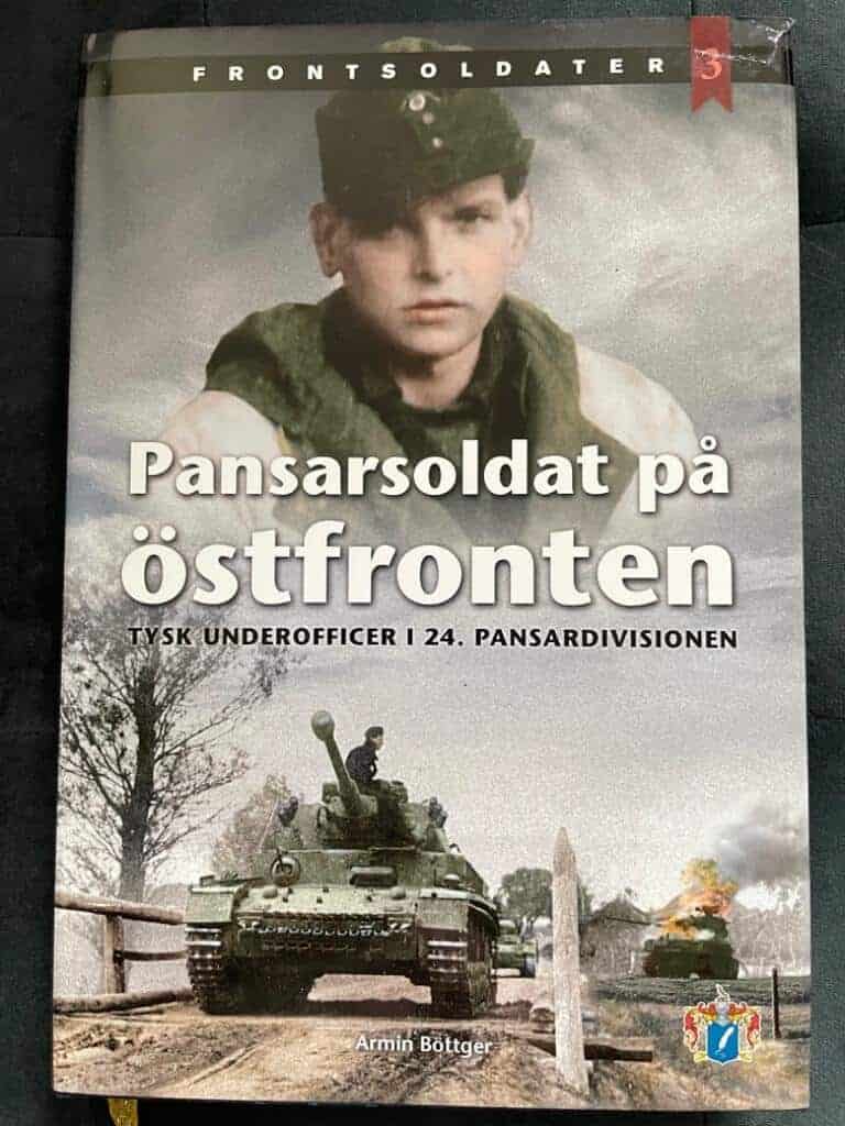 Böttger, Armin ; Svenskt militärhistoriskt bibliotek : Pansarsoldat på östfronten