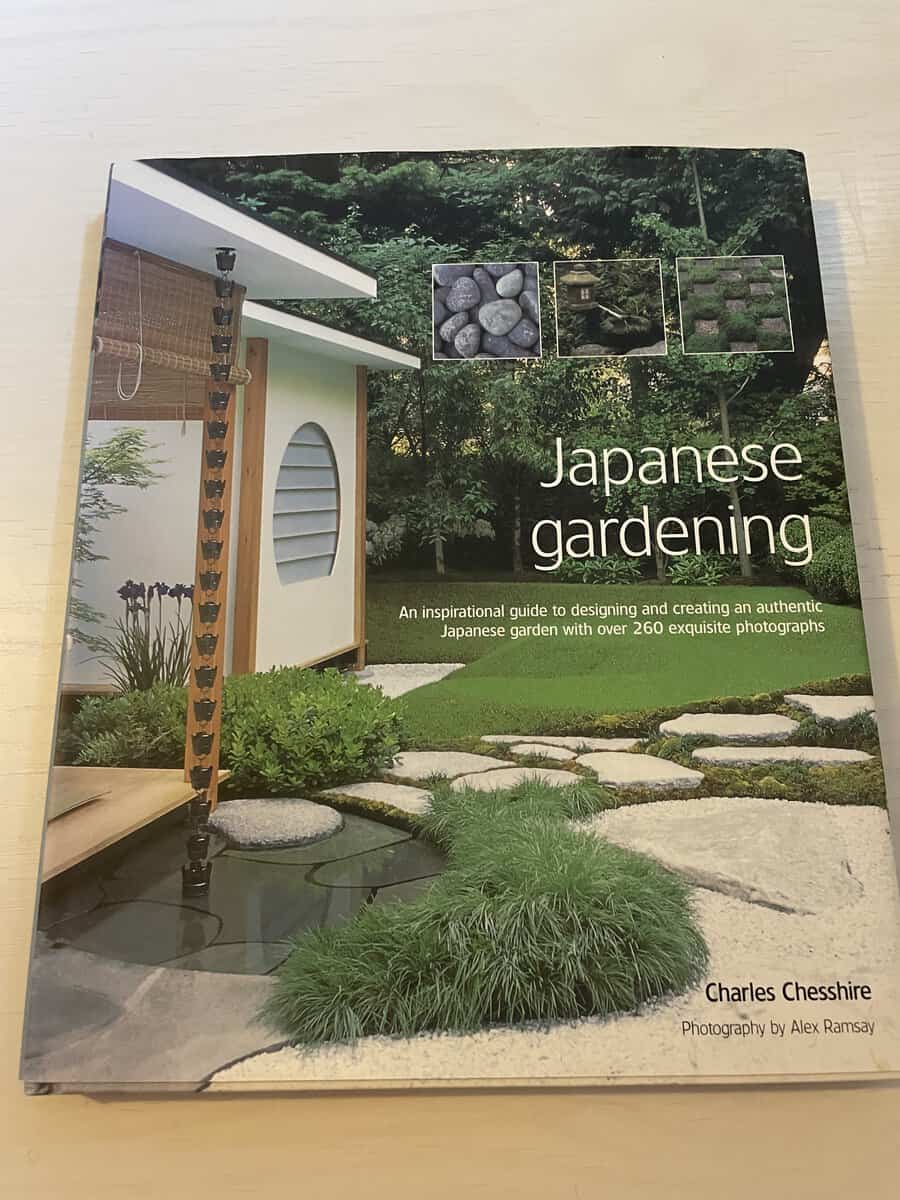 Charles Chesshire : Japanese gardening - An inspirational guide to designing and creating an authentic Japanese garden