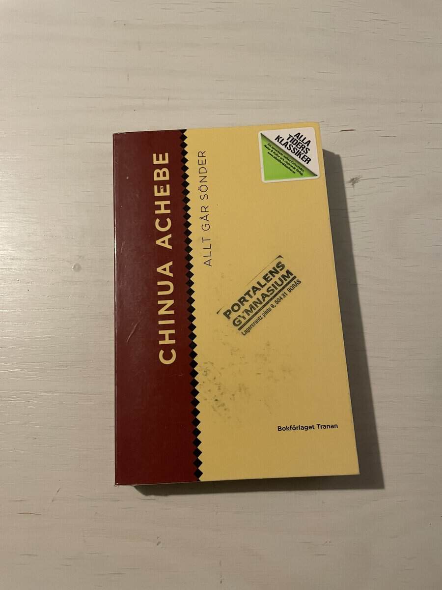 Chinua Achebe : Allt går sönder