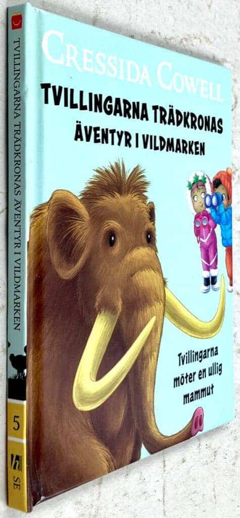 Cressida Cowell : Tvillingarna möter en ullig mammut - Tvillingarna Trädkronas äventyr i vildmarken