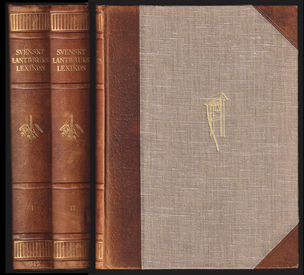 Dahlberg, Gunnar (1893-1956) ; Johansson, Ivar (1891-1988) : Svenskt Lantbrukslexikon. Del I. A - Köttstyckning. Del II. L - Övervintring (komplett)