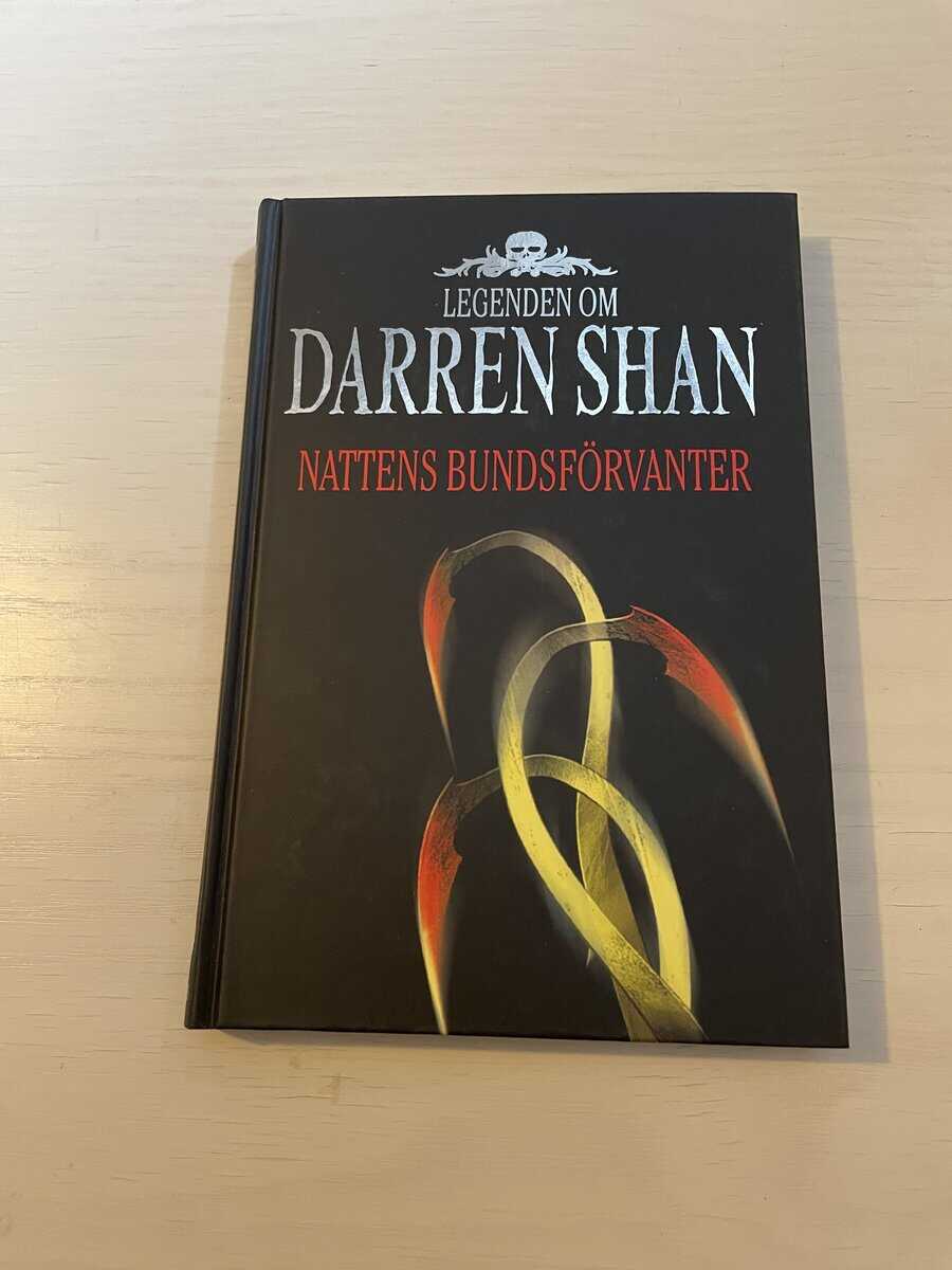 Darren Shan : Legenden om Darren Shan 8 - Nattens bundsförvanter