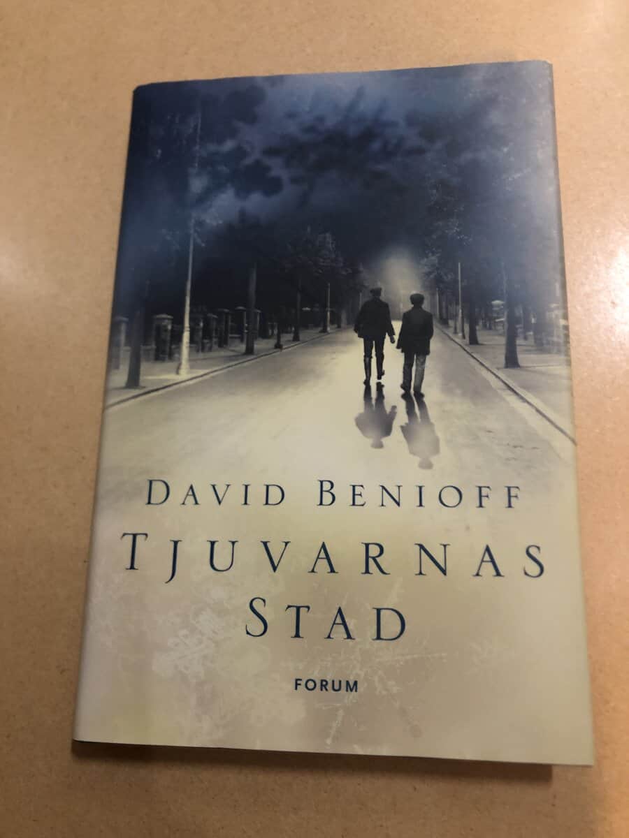 David Benioff : Tjuvarnas stad