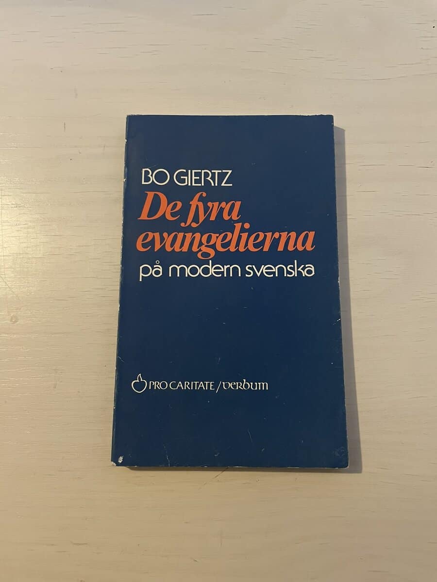 De fyra evangelierna på modern svenska
