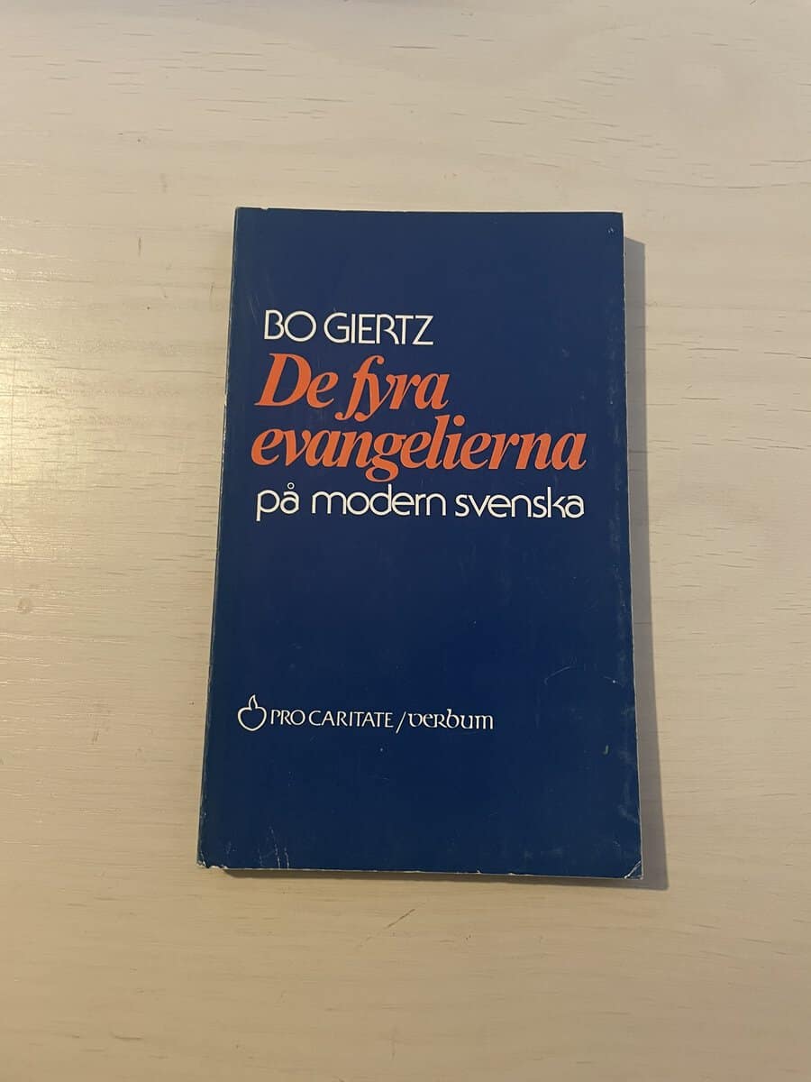 De fyra evangelierna på modern svenska
