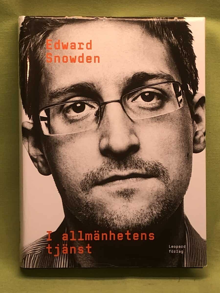 Edward J. Snowden : I allmänhetens tjänst