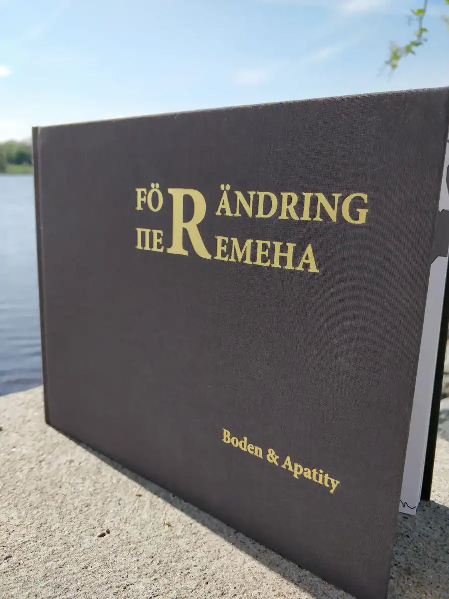 Eliasson, Simon ; Sjtjerbakova, Olga ; Balabkina, Elena ; Glodjeva, Anna ; Korotkaja, Julia ; Tjernova, Natalja : Förändring / Перемена