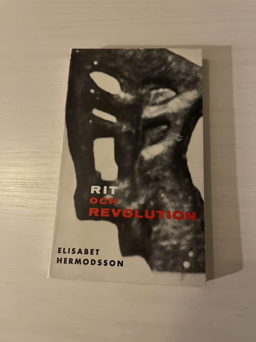 Elisabet Hermodsson : Rit och revolution