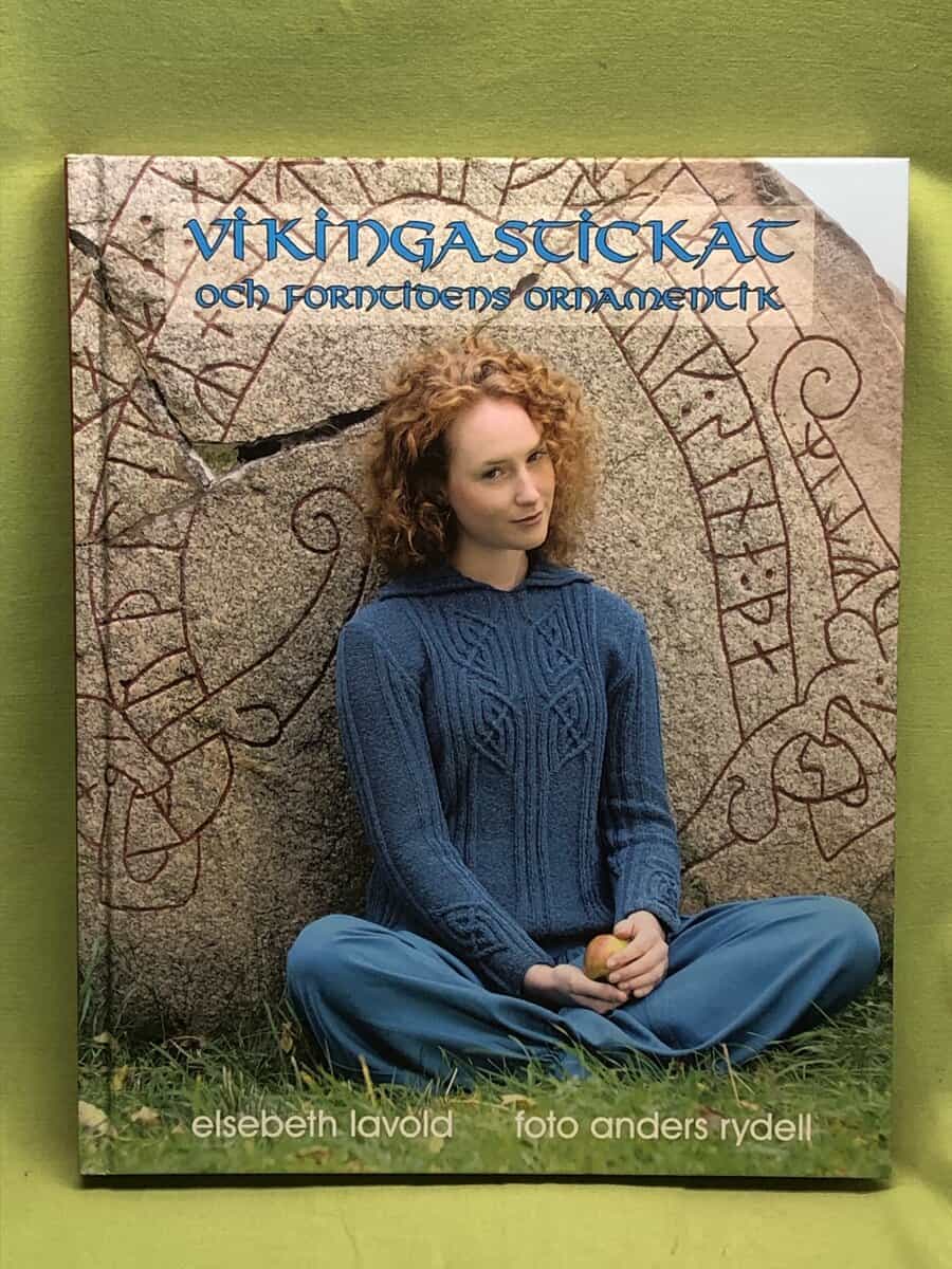 Elsebeth Lavold : Vikingastickat och forntidens ornamentik