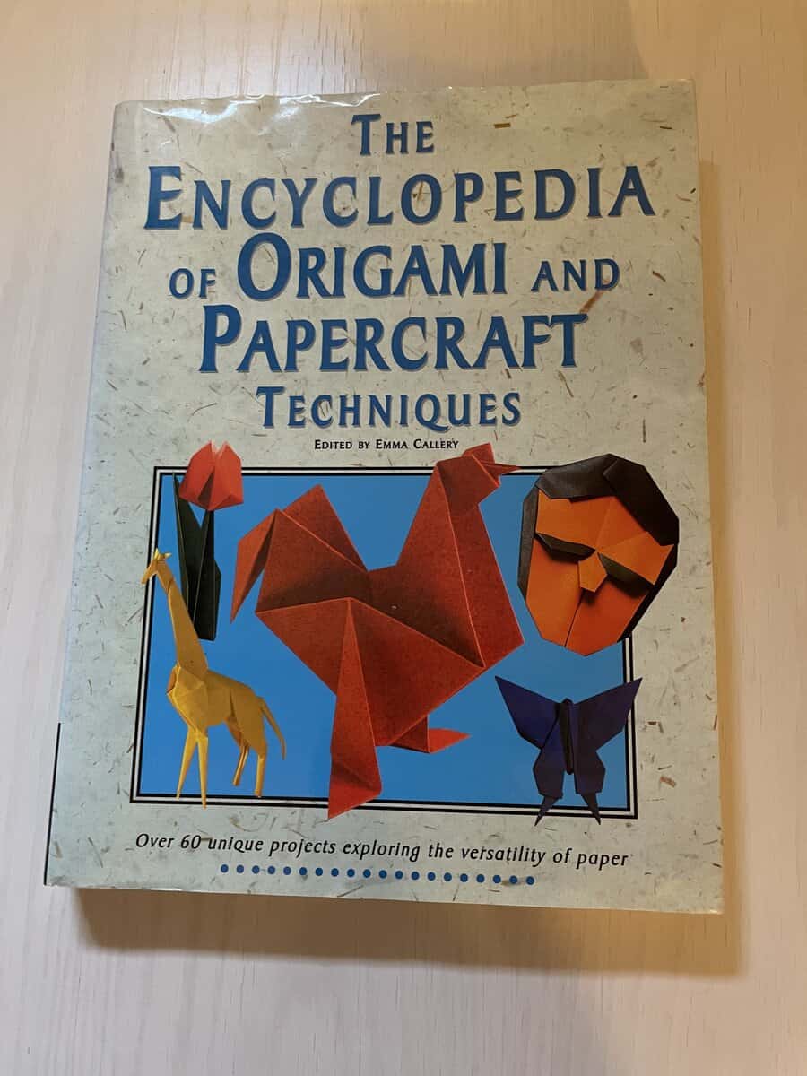 Emma Callery : The Encyclopedia of Origami and Papercraft Techniques