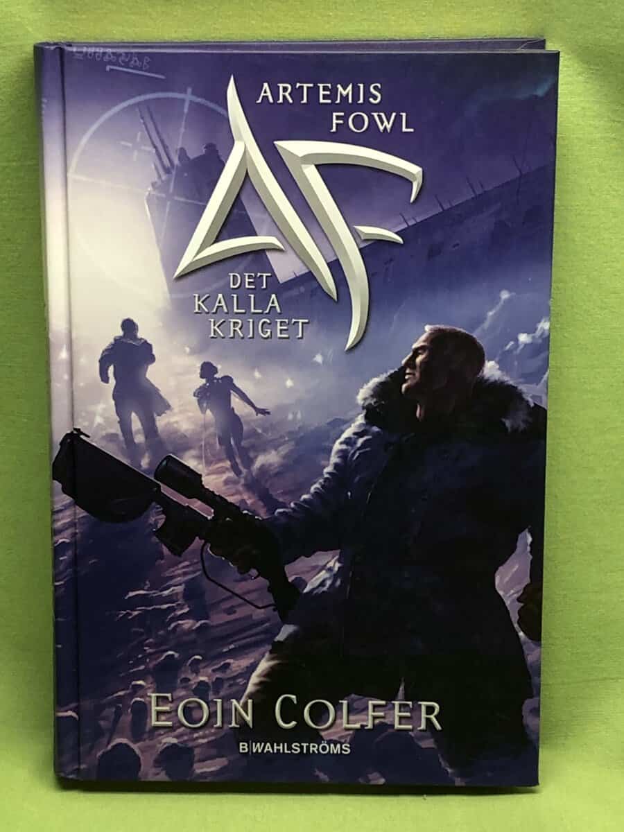 Eoin Colfer : Det kalla kriget