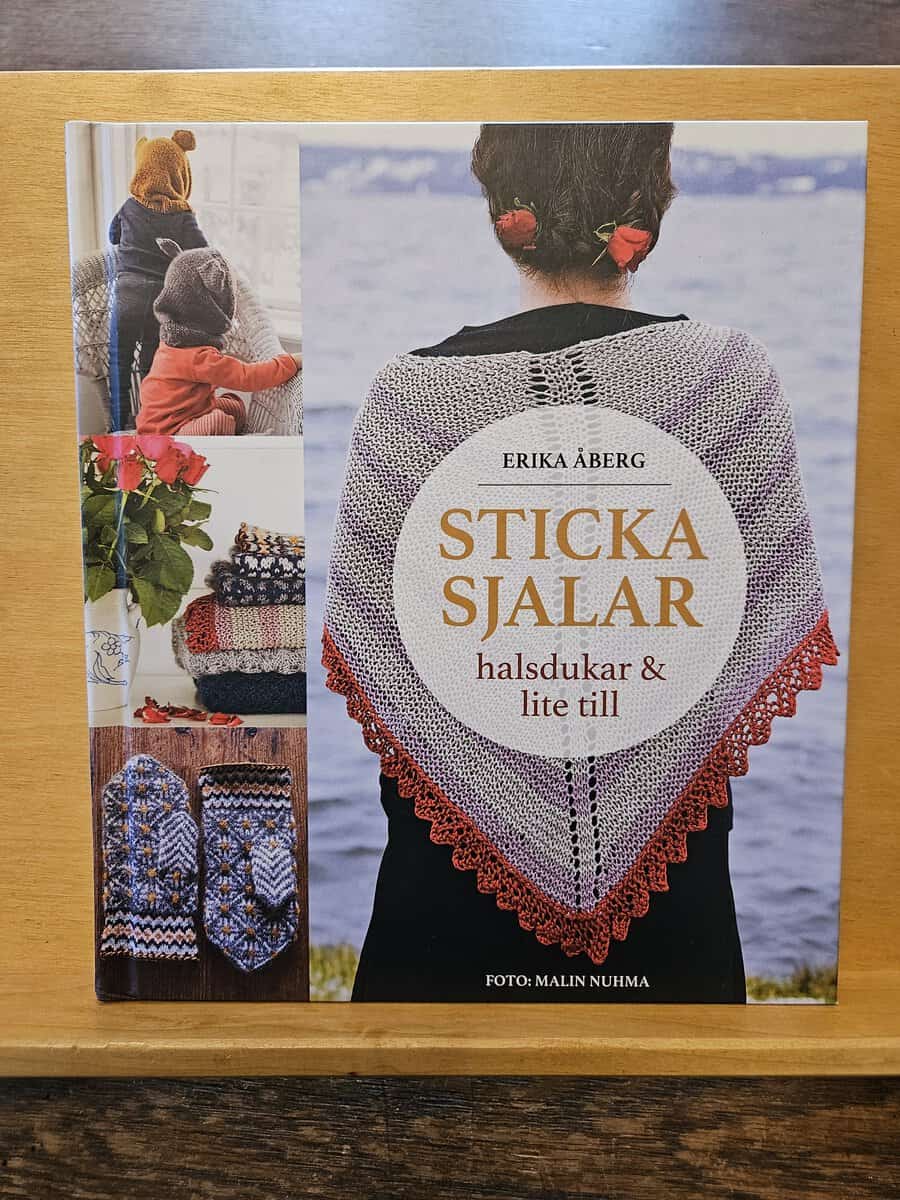 Erika Åberg : Sticka sjalar, halsdukar & lite till