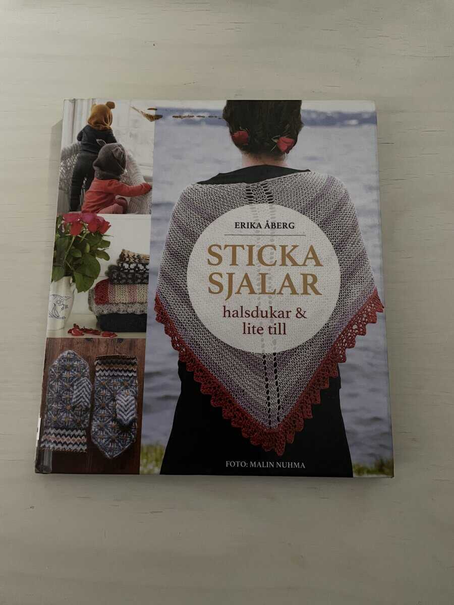 Erika Åberg : Sticka sjalar, halsdukar & lite till