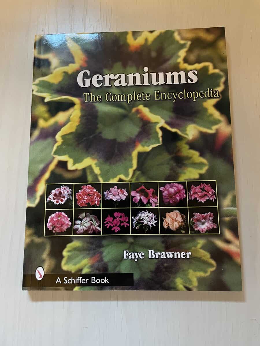 Faye Brawner : Geraniums The Complete Encyclopedia