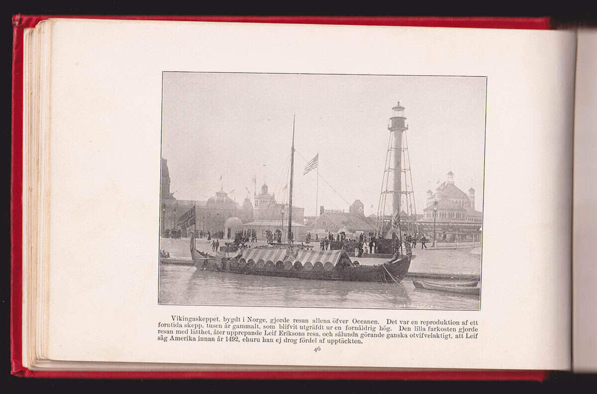 Fotografiska vyer af Verldsutställningen och Midway Plaisance. Hufvudbyggnader, portaler, utlandska, stats- och territorialbyggnader, vattenvyer, bildhuggerier och malningar samt de mest anslående scenerna fran Midway Plaisance eller alla nationers gata. Den mest omfattande och fullkomliga samling, som ännu utgifvits, af den Columbiska verldsutställningens märkvärdigheter