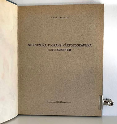 Fredrik Hård av Segerstad : Sydsvenska florans växtgeografiska huvudgrupper (Deutsche Zusammenfassung)