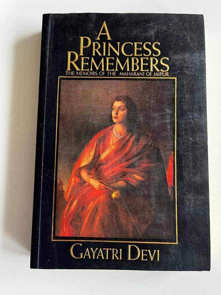 Gayatri Devi : A princess remembers