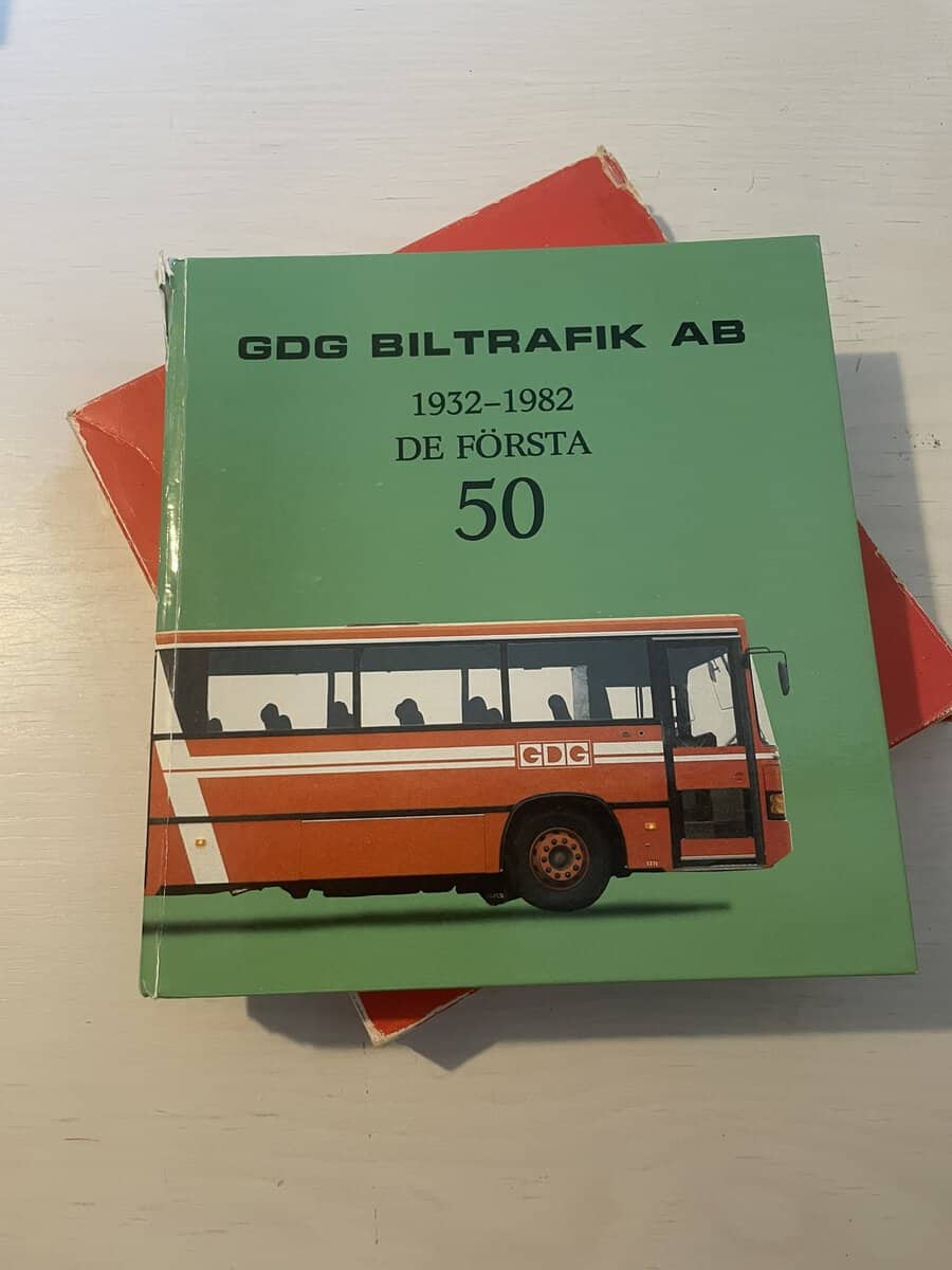 Gösta Holwid : GDG Biltrafik AB 1932-1982 - De första 50