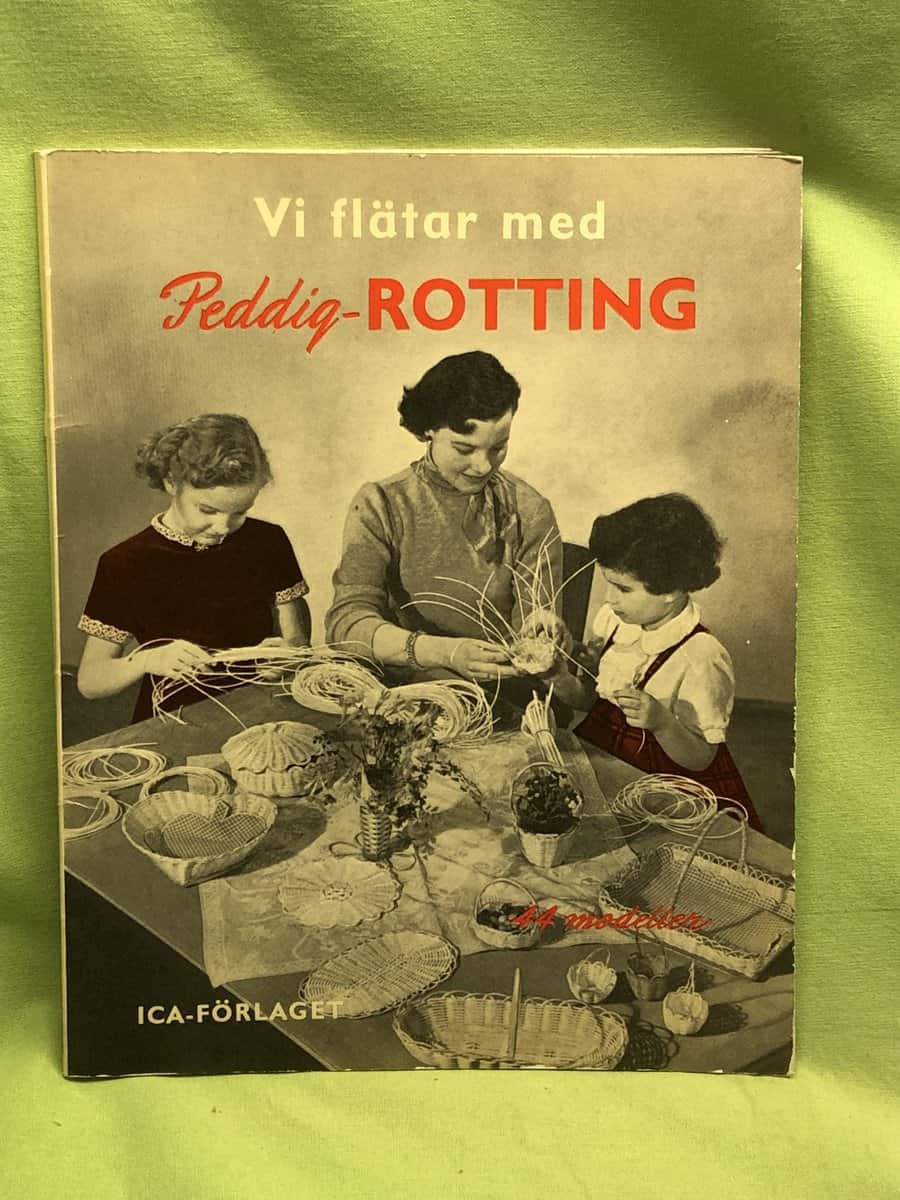 Grete Bus ; Kirsten Clausen : Vi flätar med Peddig-Rotting - 44 modeller