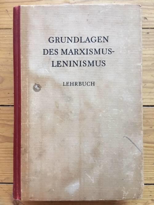 Grundlagen des Marxismus-Leninismus
