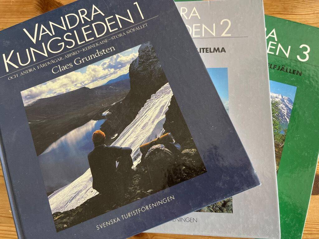 Grundsten, Claes ; Svenska turistföreningen : Vandra Kungsleden och andra färdvägar