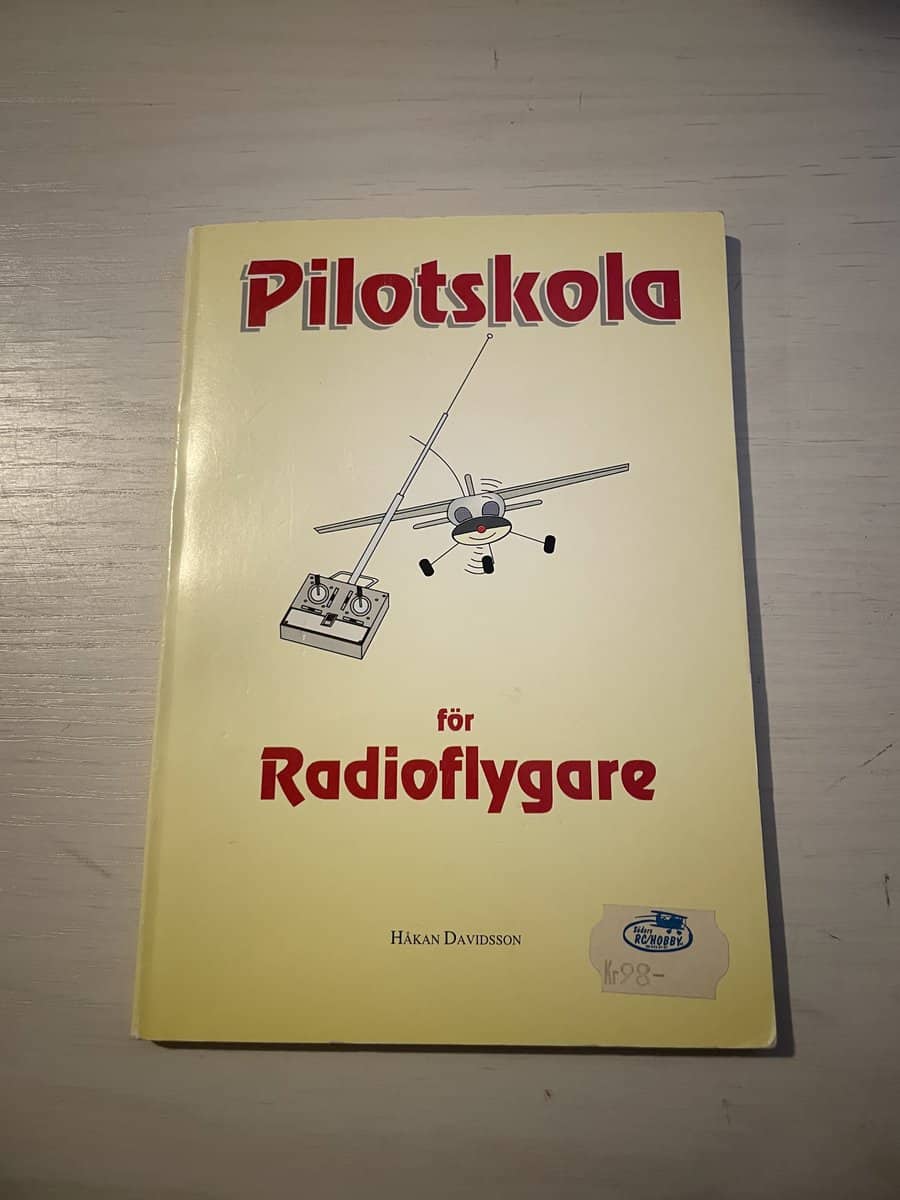 Håkan Davidsson : Pilotskola för radioflygare