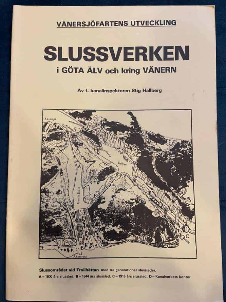 Hallberg Stig : Vänersjöfartens utveckling. Slussverken i Göta Älv och kring Vänern