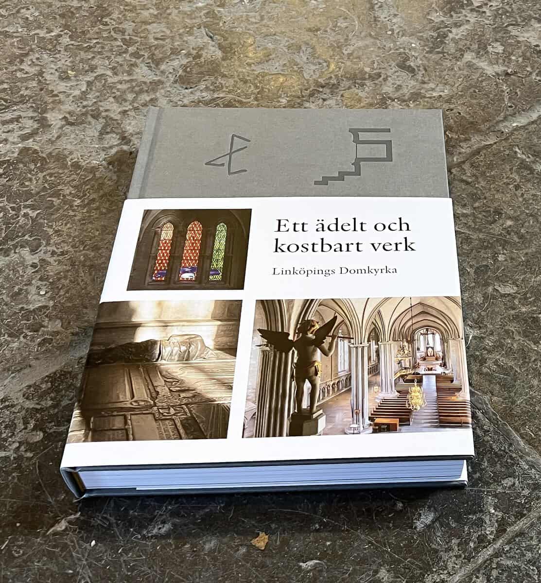 Hammenbeck, Stefan ; Minnhagen Alvsten, Monika ; Lönnebo, Martin ; Fredriksson, Niclas ; Staaf, Christer ; Lundborg, Peter ; Bähr, Mattias ; Bäckmark, Magnus : Ett ädelt och kostbart verk : Linköpings Domkyrka
