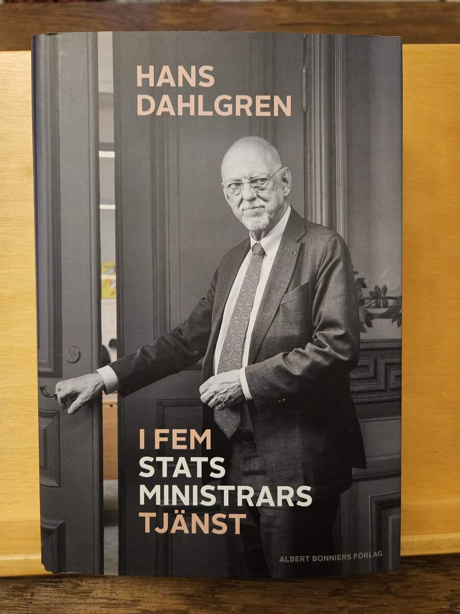 Hans Dahlgren : I fem statsministrars tjänst
