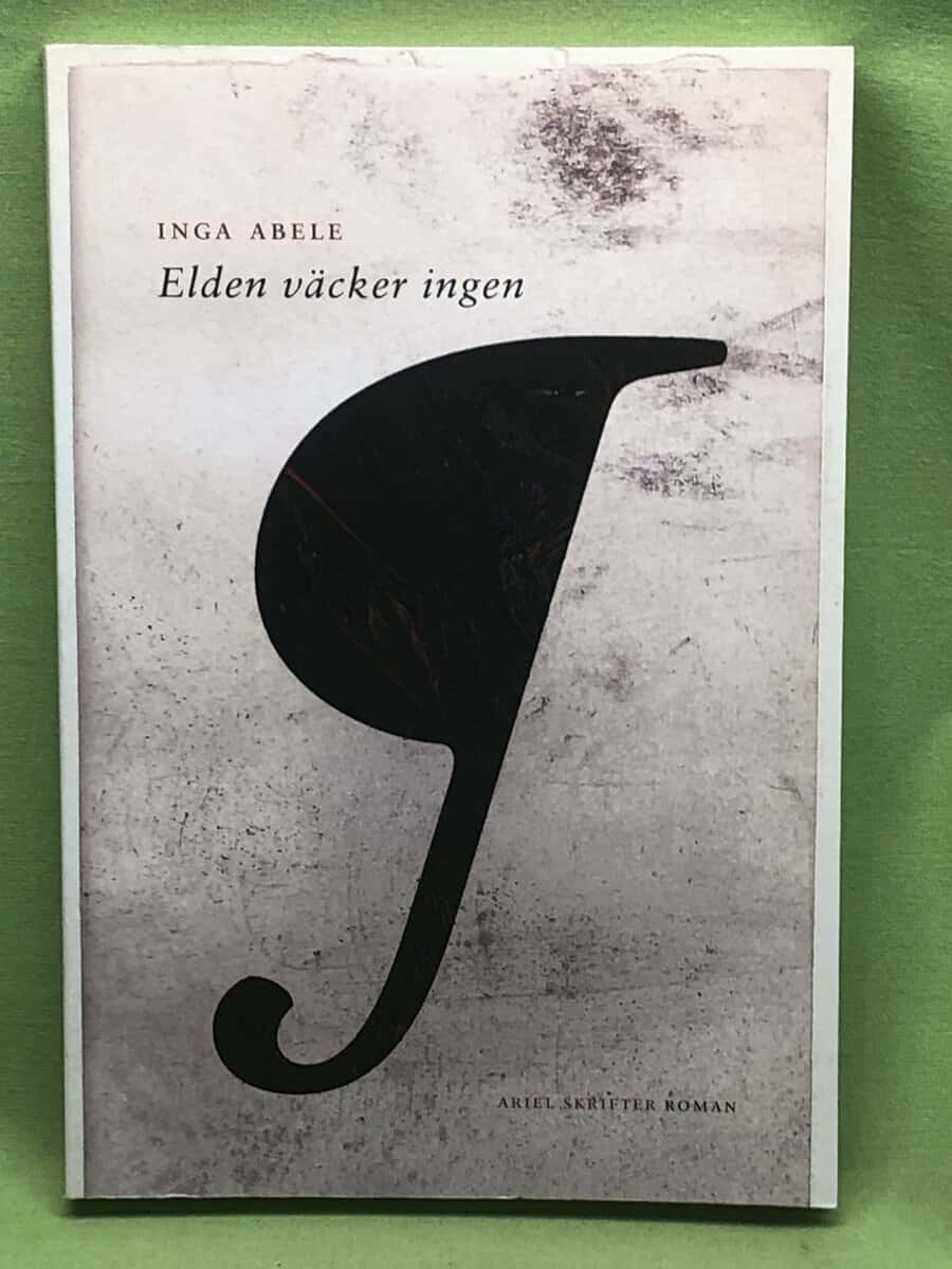 Inga bele : Elden väcker ingen [roman]