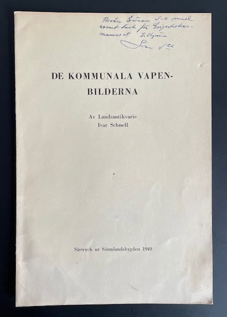 Ivar. Schnell : De kommunala vapenbilderna.