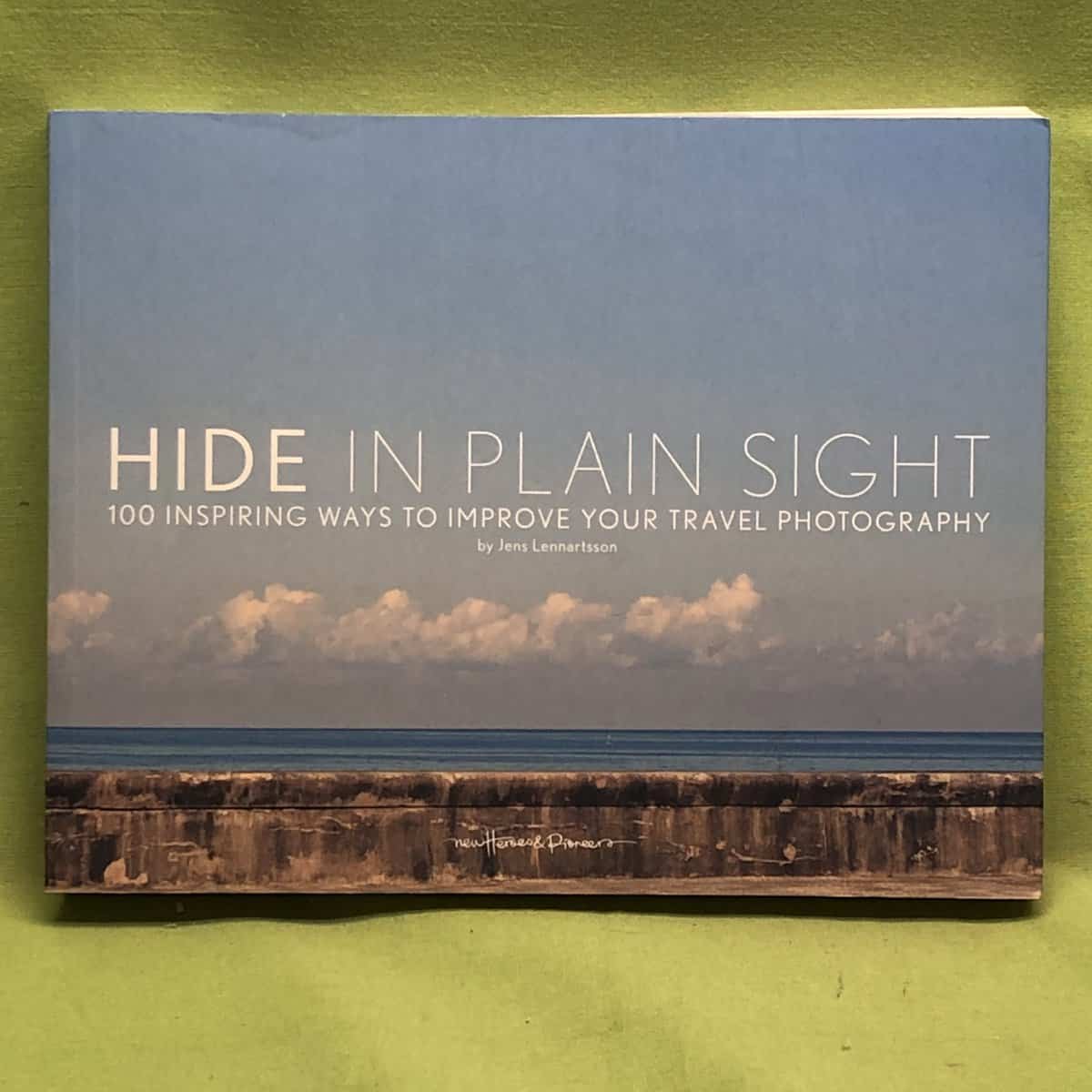 Jens Lennartsson : Hide in plain sight