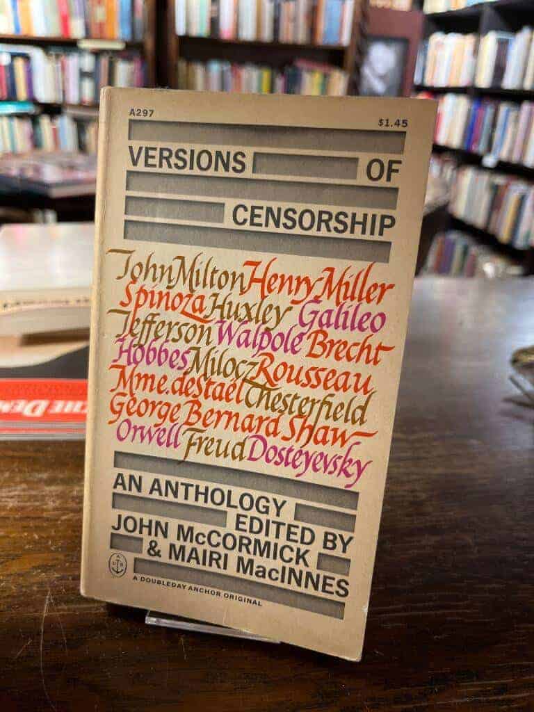 John McCormick ; Mairi MacInnes : Versions of Censorships