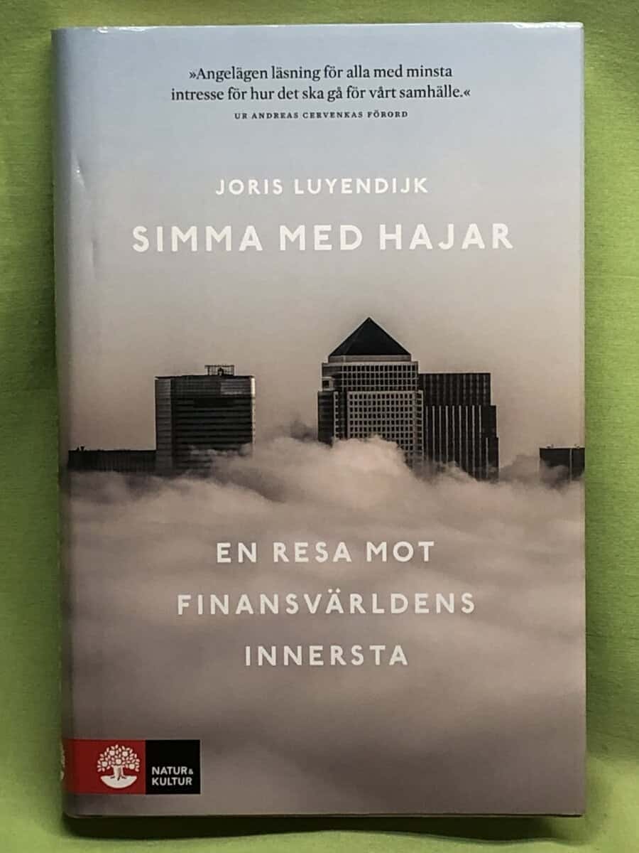 Joris Luyendijk : Simma med hajar