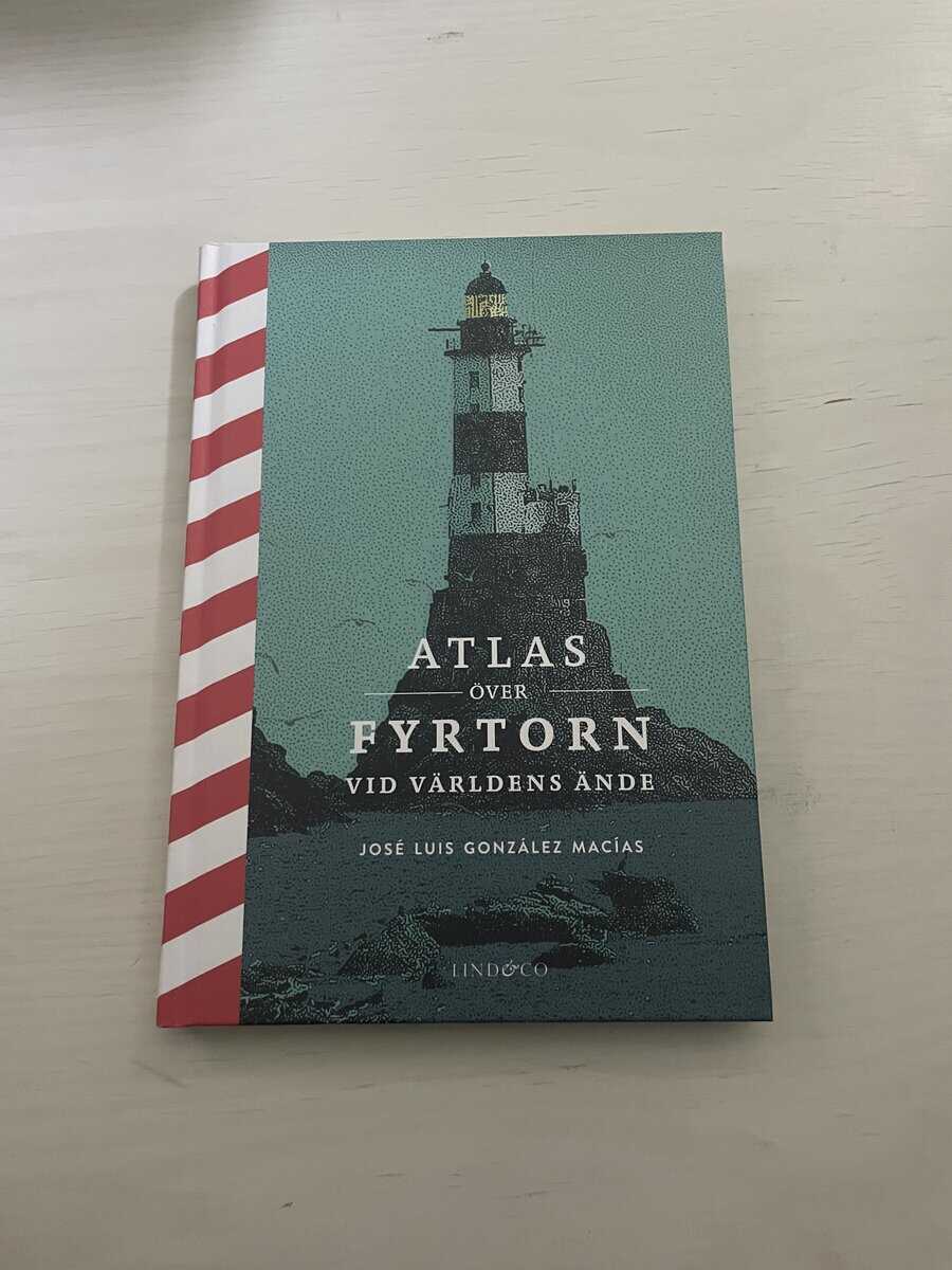 José Luis González Macías : Atlas över fyrtorn vid världens ände