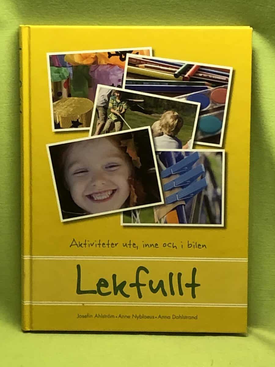 Josefin Ahlström : Lekfullt