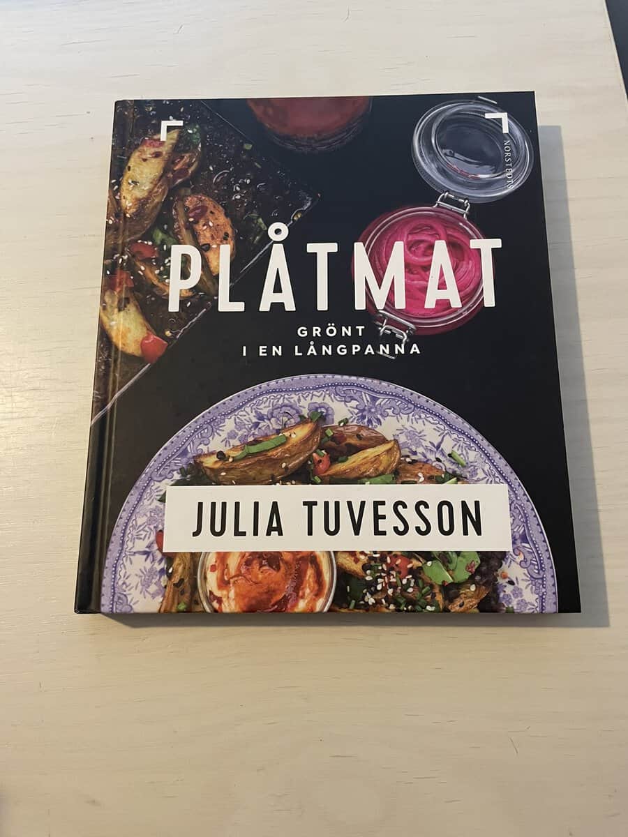 Julia Tuvesson : Plåtmat